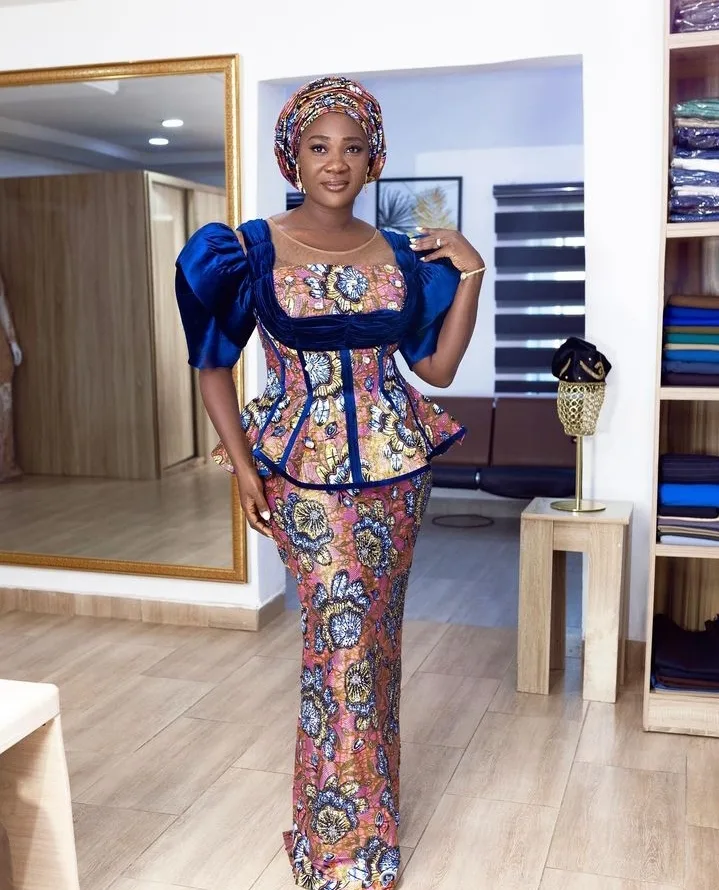 Best Ankara Skirt and Blouse for Young Ladies